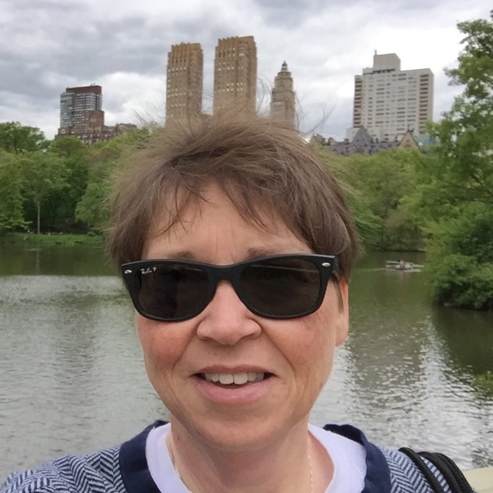 Meet your Posher, Deborah